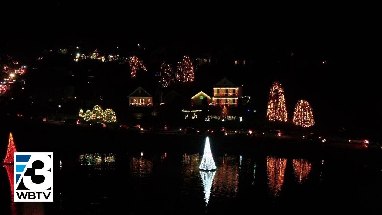 Traffic Tips For Driving Through Christmas Town USA
