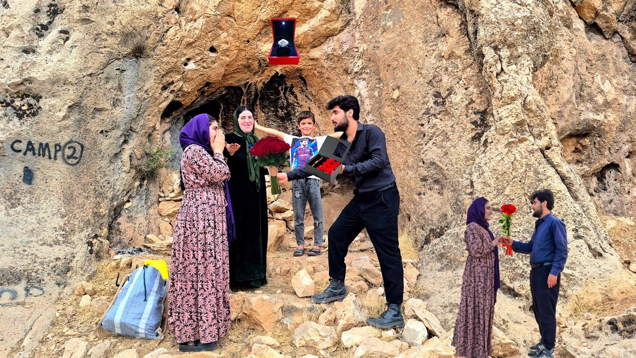❤️ A Young Man&rsquo;s Mountain Proposal to a Homeless Girl Left Everyone Speechless!