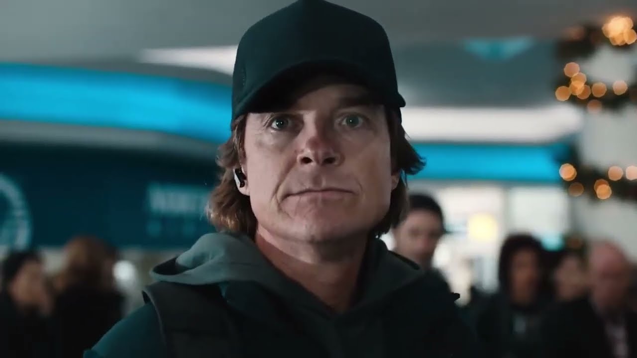 The Traveler-Lit Fury (Jason Bateman in Carry-On)