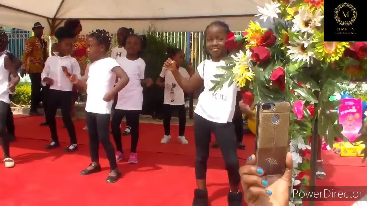 L'arbre de Noël décembre 2020: Groupe scolaire bilingue Emmanuel