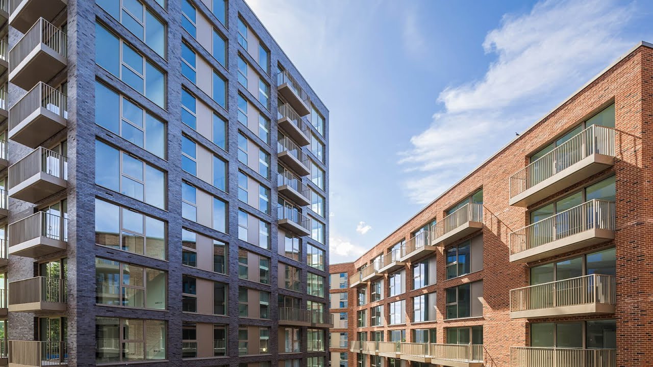 Nobody&rsquo;s Buying London's Shiny New Apartments&hellip;Why? (Big Problem)