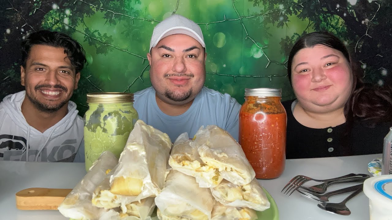 Тамале с зеленым чили и сыром с @Jay Grubz в La Gordiz Eats