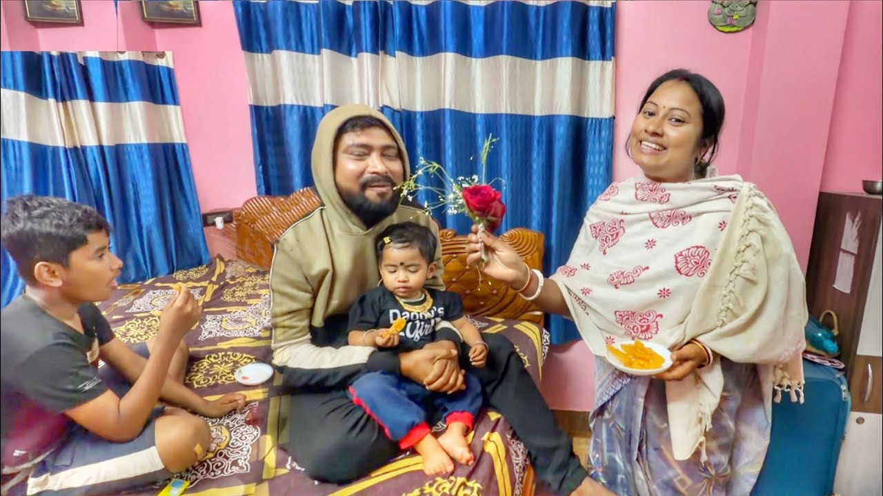 স্পেশাল দিনে আমরা সবাই একে অপরকে গোলাপ দিয়ে ভালোবাসা জানালাম