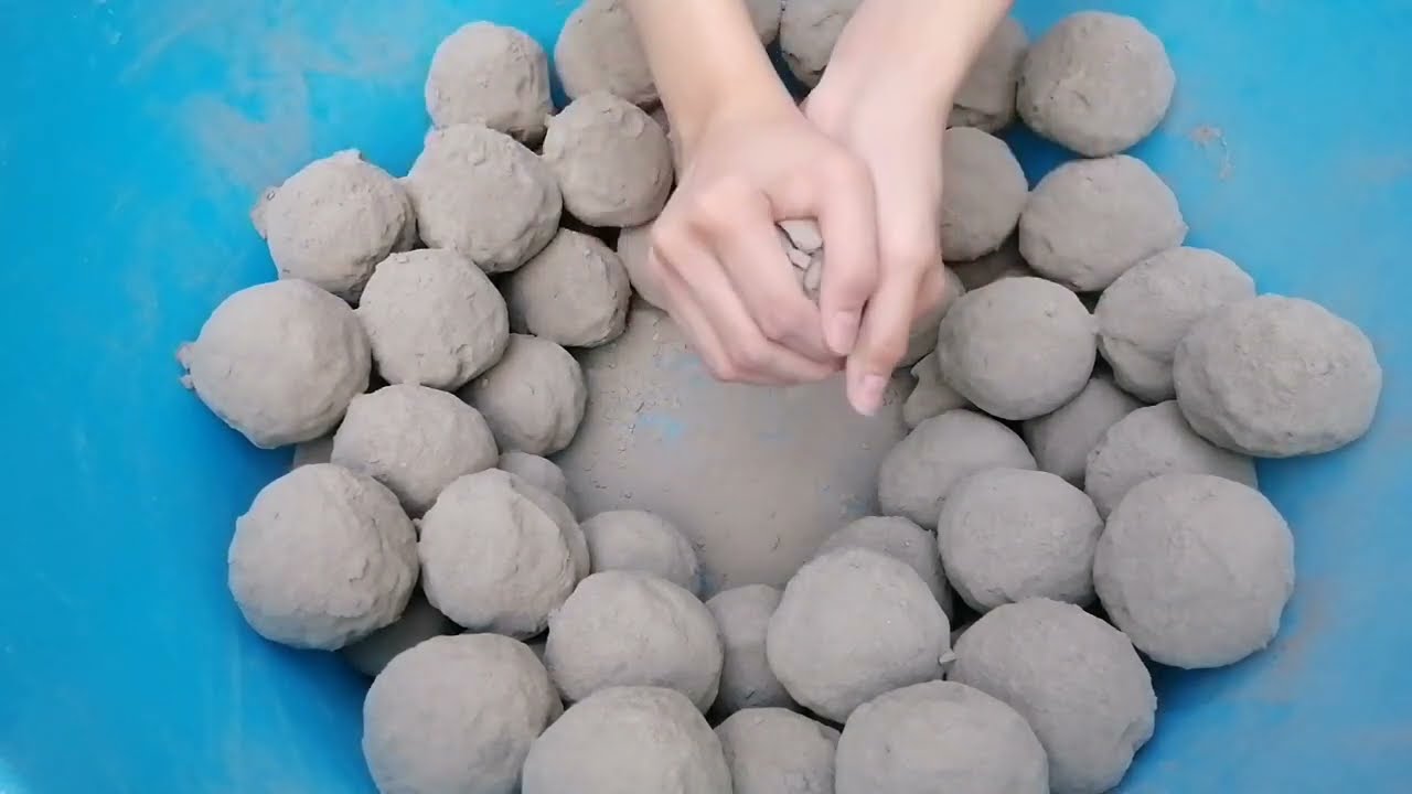 Pure Cement Balls Dry Crumbling
