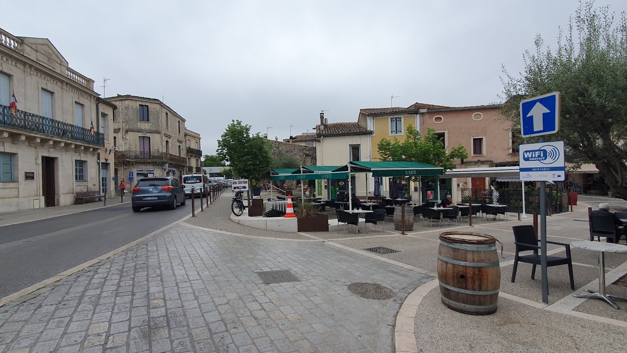 Castelnau le Lez, dans l'hérault. Sa ville, son vieux quartier et son Parc.