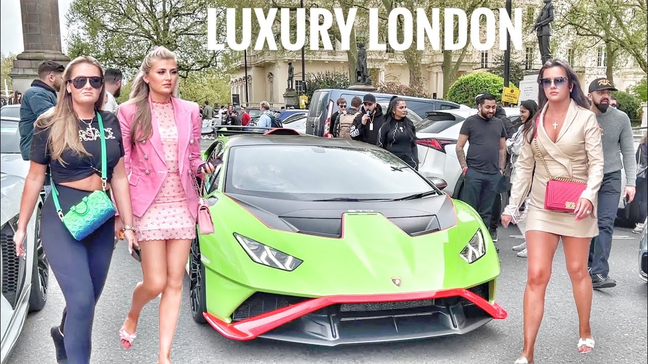 Luxury London Walk, London Fast Car Party, St. James's, Trafalgar Square, Covent Garden. Boy Racers.