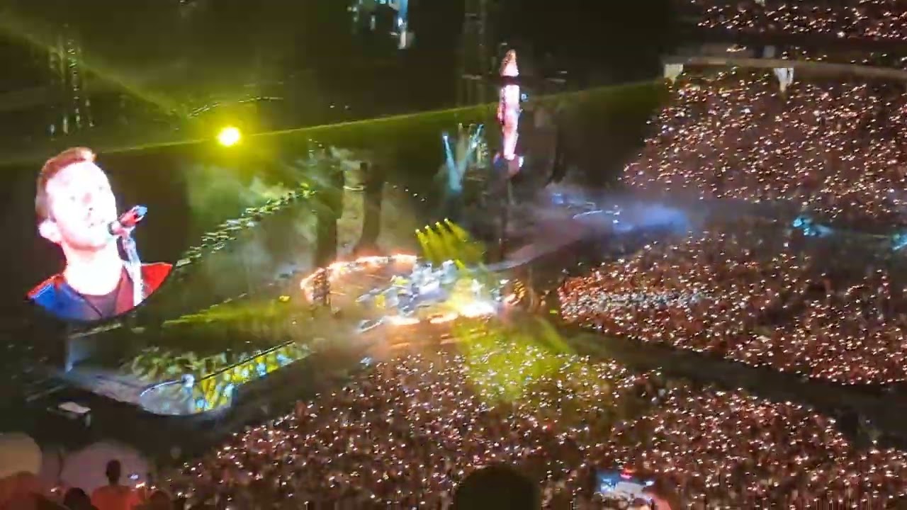 Coldplay - Yellow - Philadelphia June 8 2022
