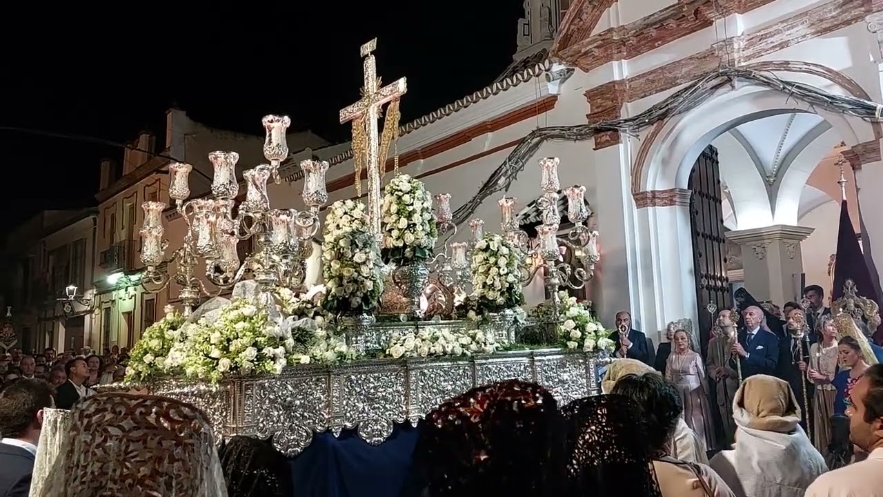 La Cruz de Arriba en la ermita Villarrasa 2022