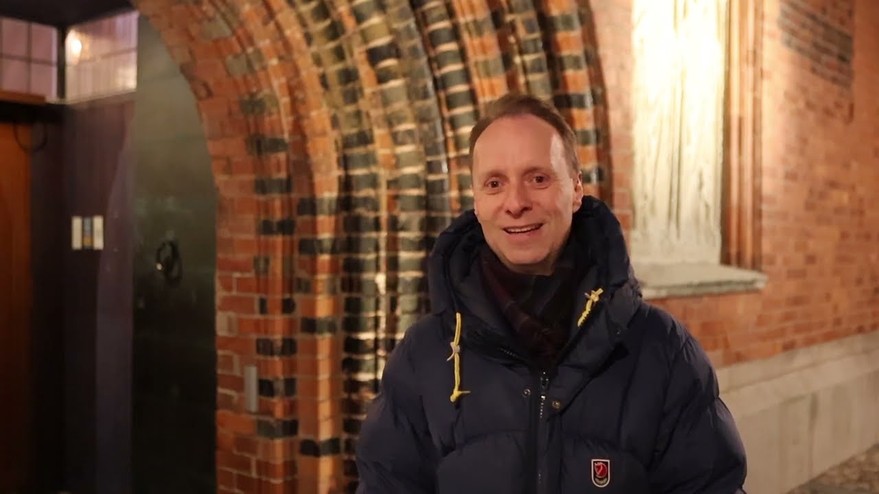 Följ med in i skattkammaren i Västerås domkyrka.