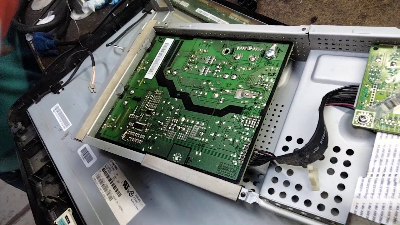 SAMSUNG  B1930N remove protection fan7318a