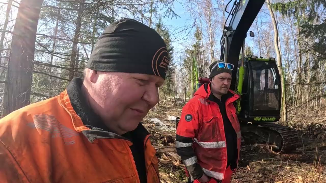Komperon kelirikko työmaalla kylässä