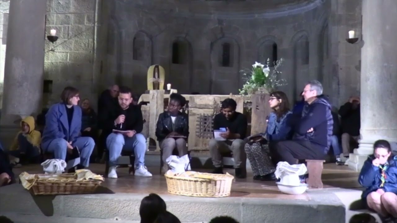 Pasqua 2025, i giovani della Cittadella della Pace di Rondine a Romena