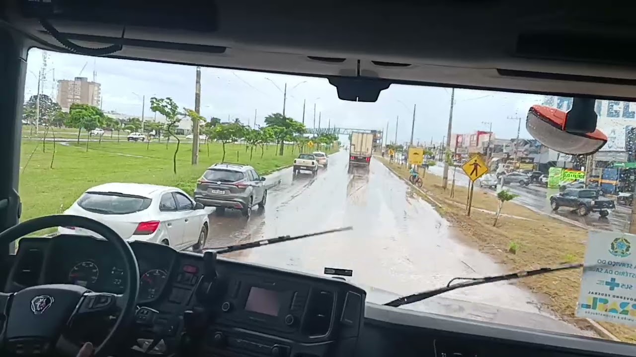 EP99/FEV/26 LUIZ EDUARDO MAGALHÃES BA COM CHUVA NA PISTA 