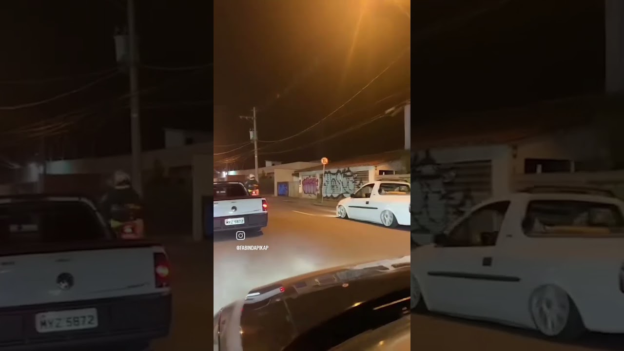 Picape Corsa tocando furac&atilde;o 2000