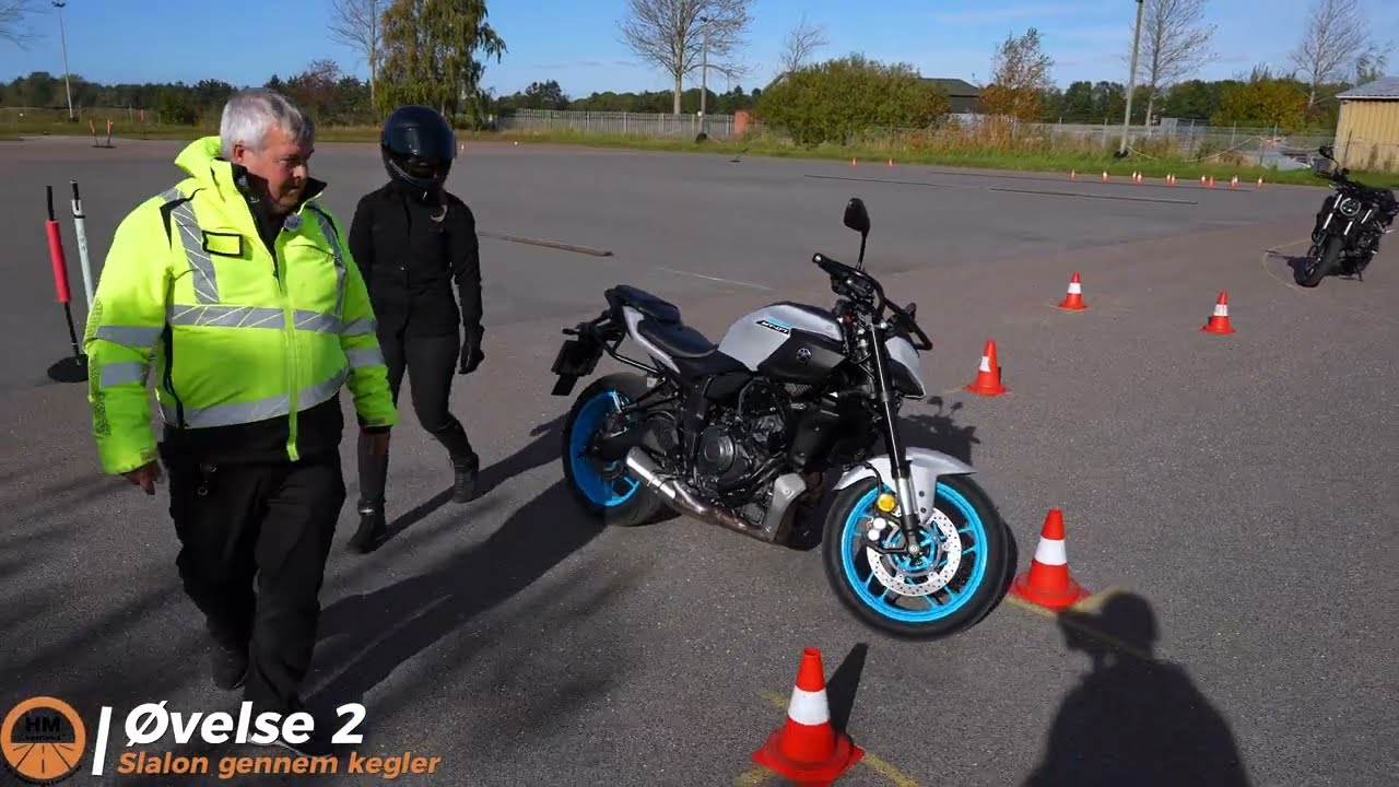 Manøvreprøver Til Praktisk Køreprøve Motorcykel - HM Køreskole