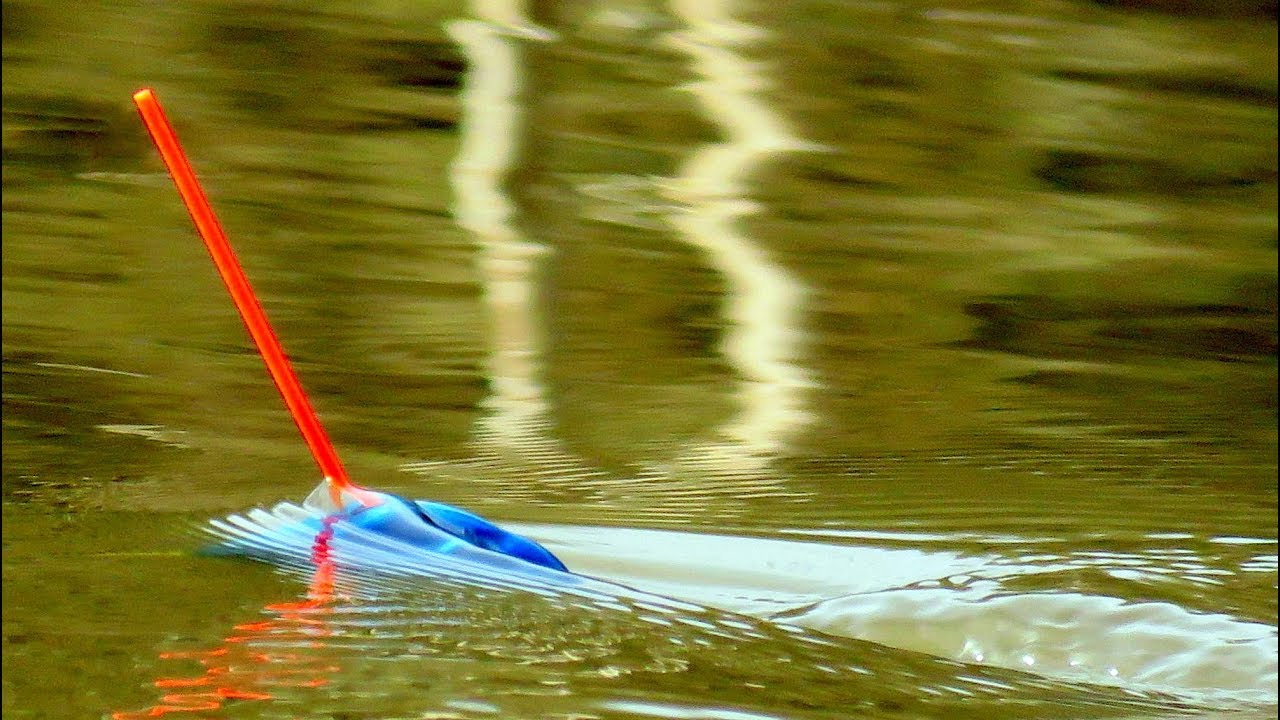 *CRALUSSO TORPEDO FLOAT TEST* Close Up in Fast River // Medefiskeri i Odense Å - Denmark [HQ]