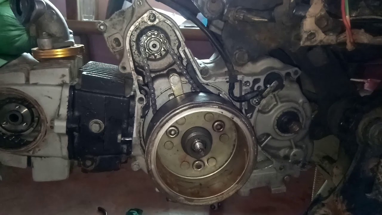 How to remove Magneto/flywheel (DIY)