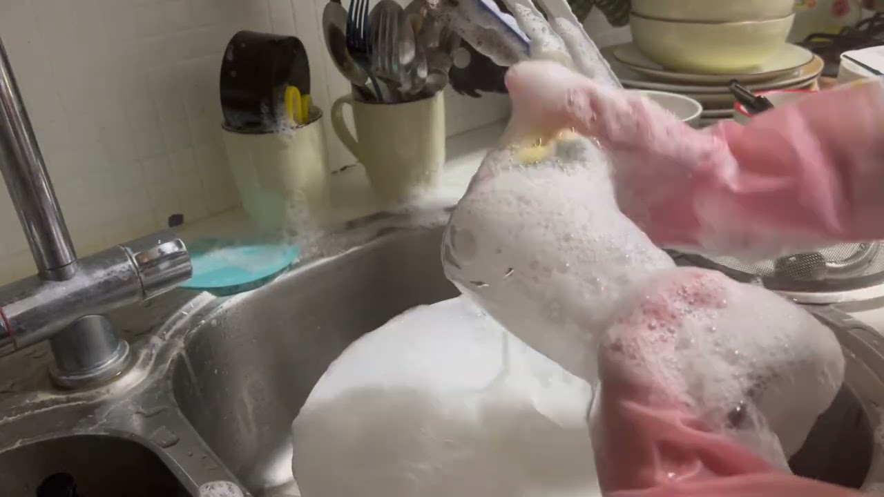 The Most Satisfying Dishwashing ASMR You Didn&rsquo;t Know You Needed 🍽✨