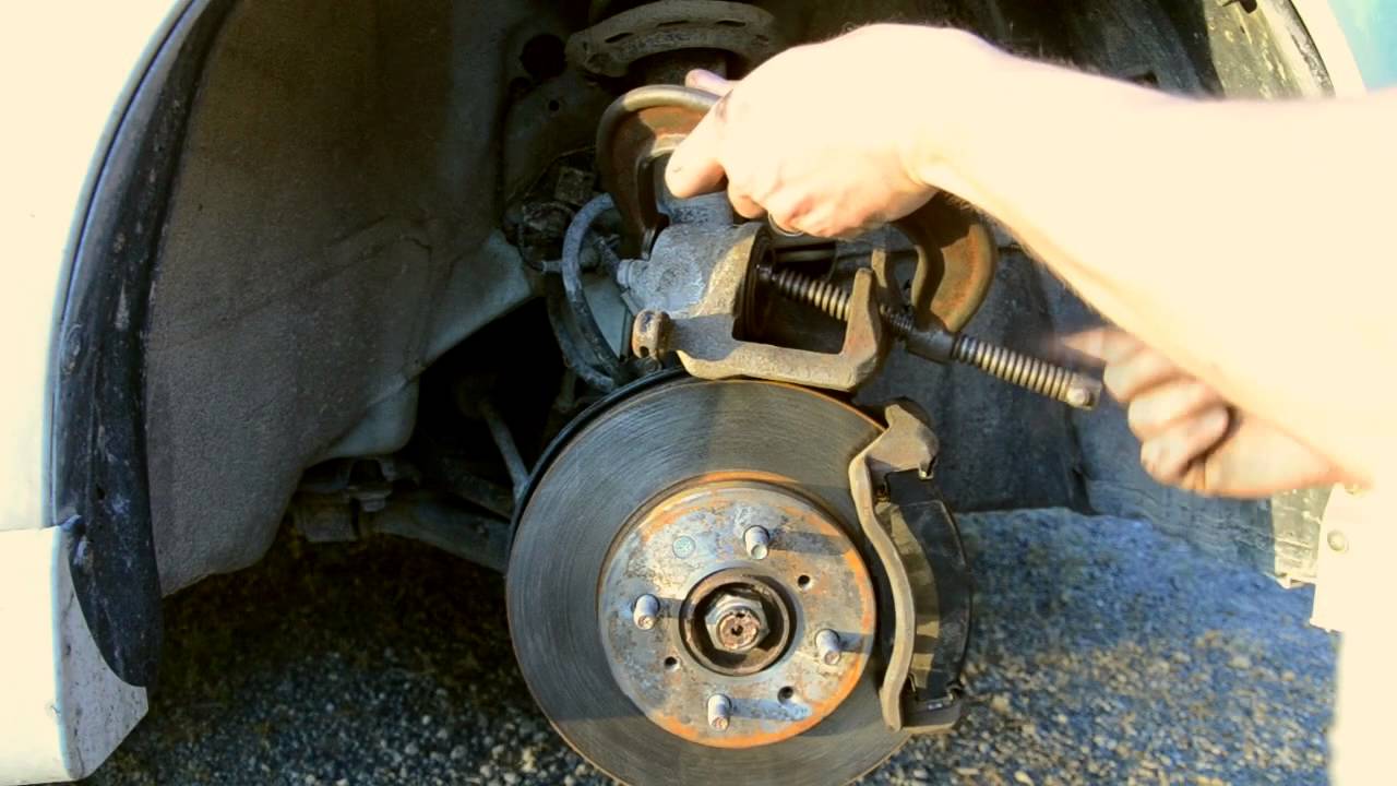 How To: Change front brakes, pads and rotors, Honda Fit (2007)