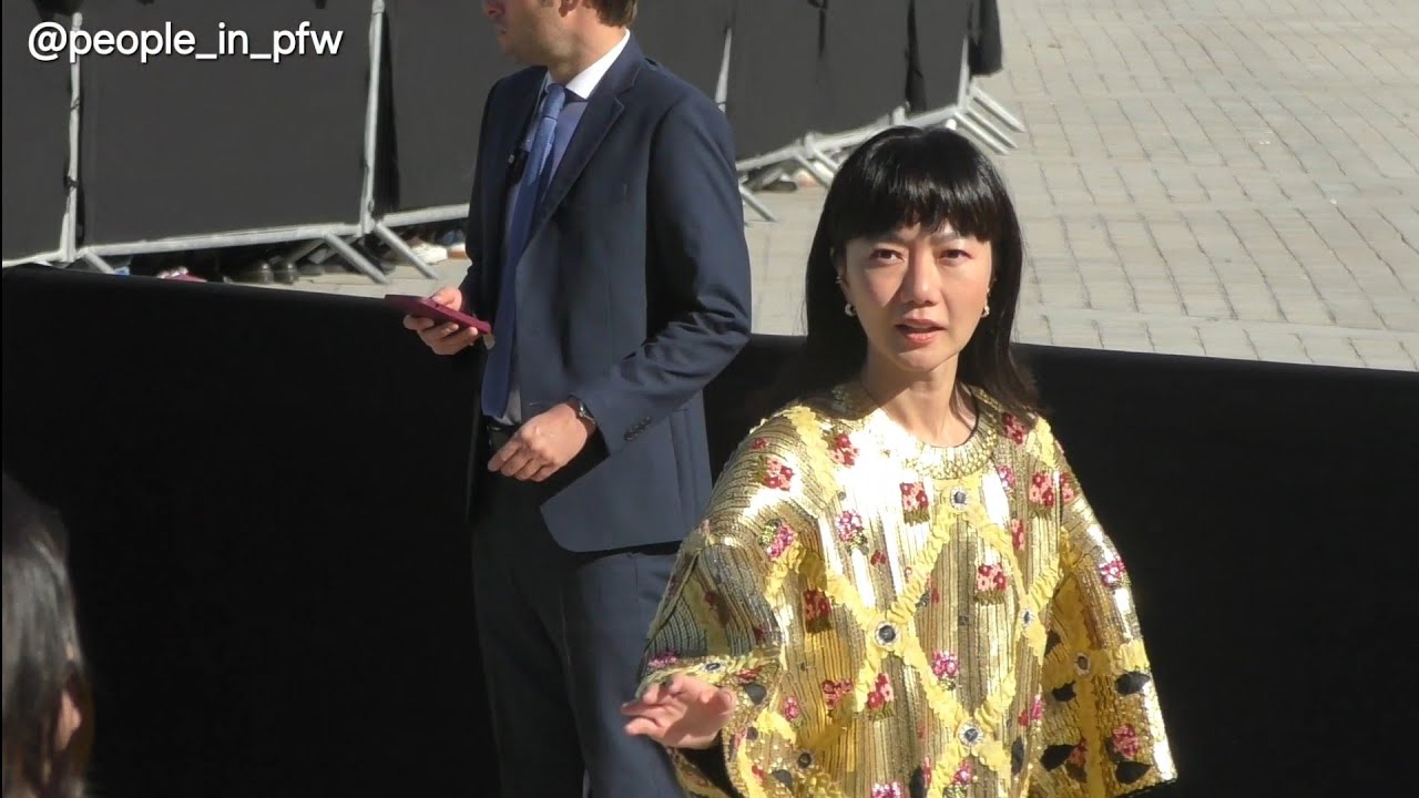 Bae Doona 배두나 - Louis Vuitton SS26 fashion show in Paris - 30.09.2025