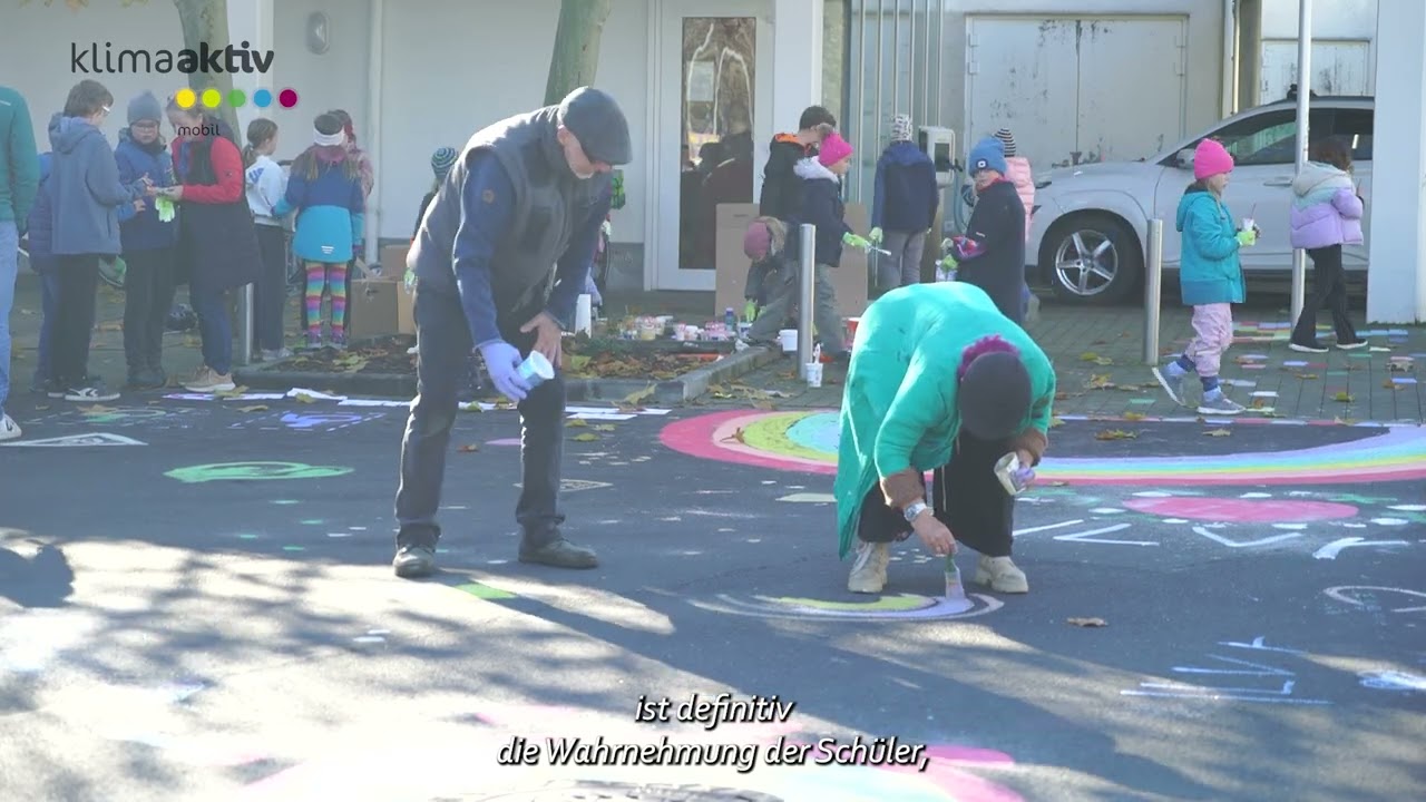 Sichere Begegnungszone: Landessonderschule Gallneukirchen setzt kreatives Mobilitätsprojekt um