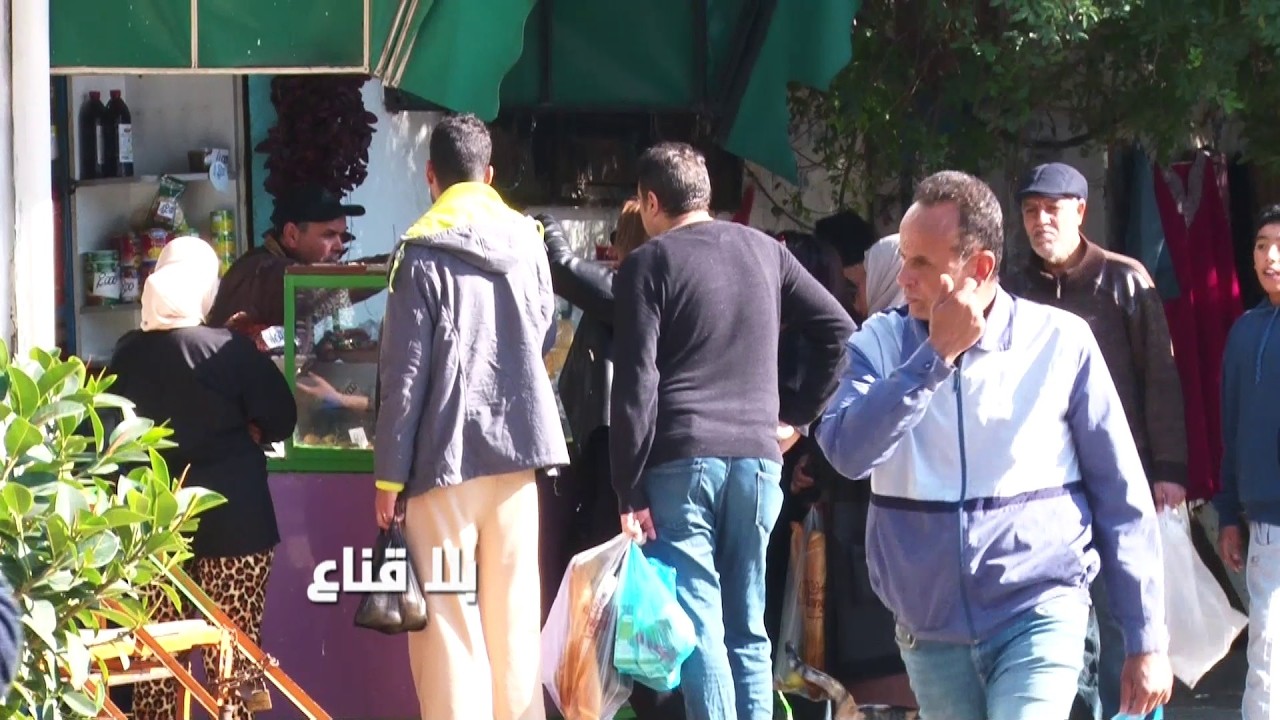 عرست وأنا فوقي