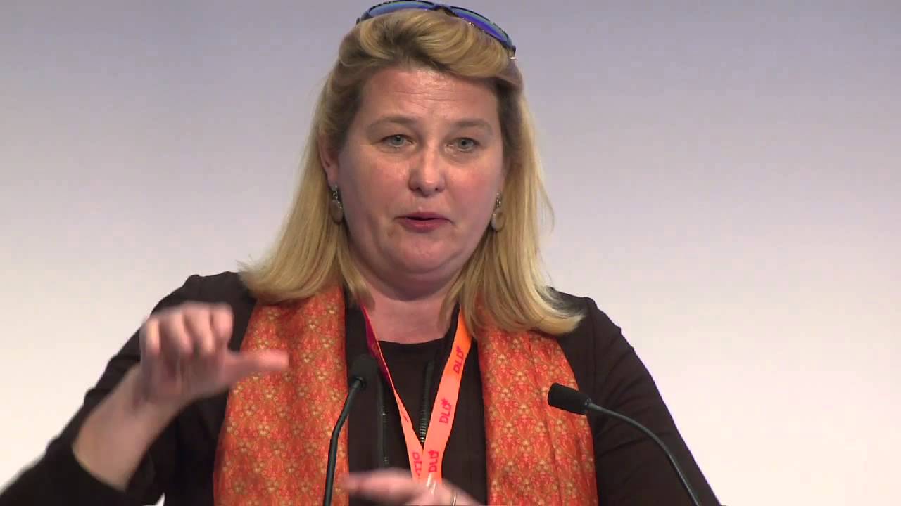 DLDwomen 2012 - About Priming Sex and Empathy (Christian Elger,Anneliese Schwenkhagen,Tania Singer)