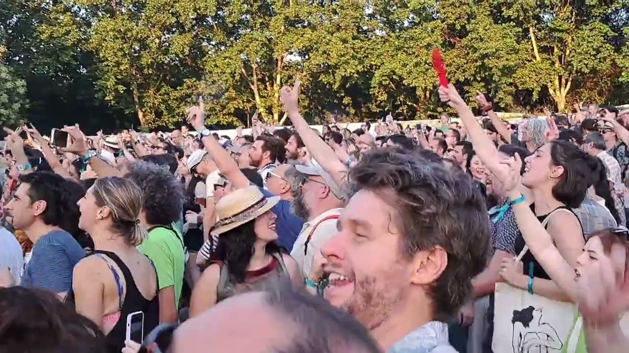 Los Punsetes - Una persona sospechosa. En vivo. Tomavistas. Madrid. 24 Junio 2023