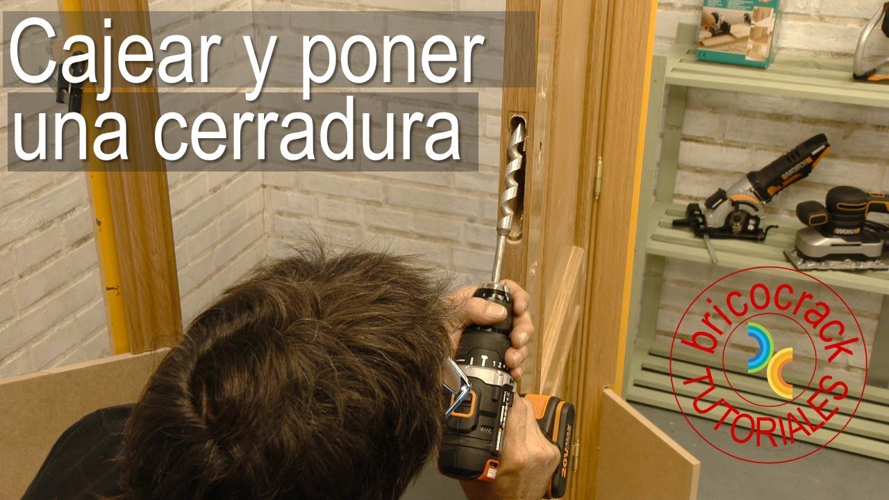Cómo cajear la puerta y embutir una cerradura (Bricocrack)