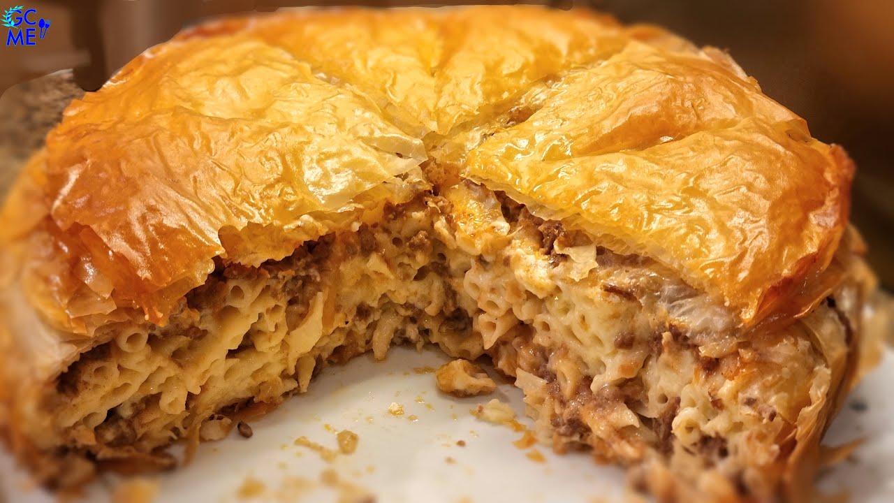 Greek Baked Pasta aka Pastitsio in Phylo pastry (Ioannina) - Γιαννιώτικο Παστίτσιο σε Φύλλο Κρούστας