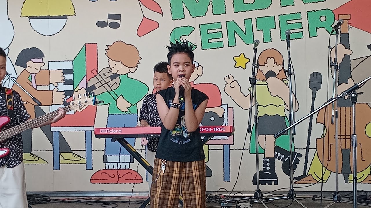 นักร้องสุดหล่อ#Floppa band