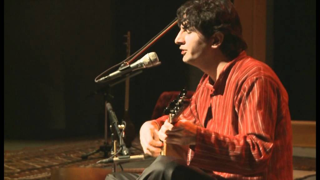 Nevid müsmir-Felek çakmağını üstüme çaktı