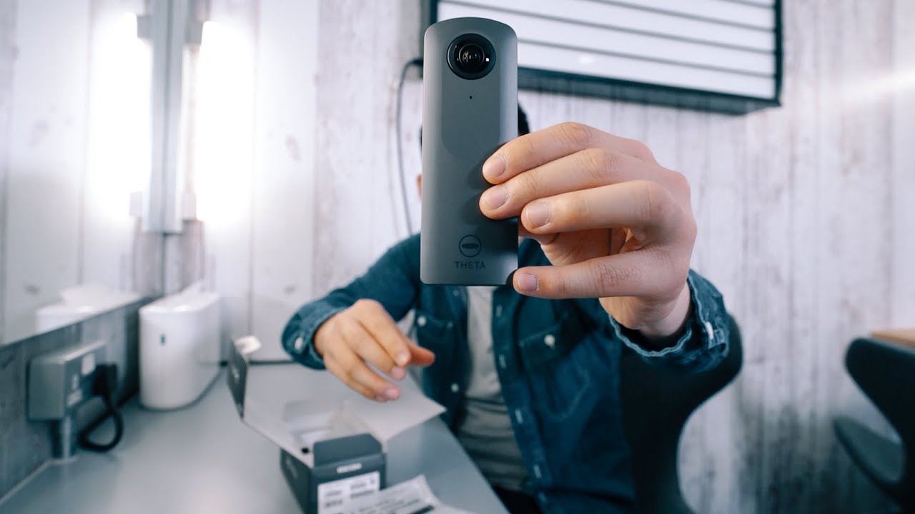 UNBOXING RICOH THETA V 360 CAMERA