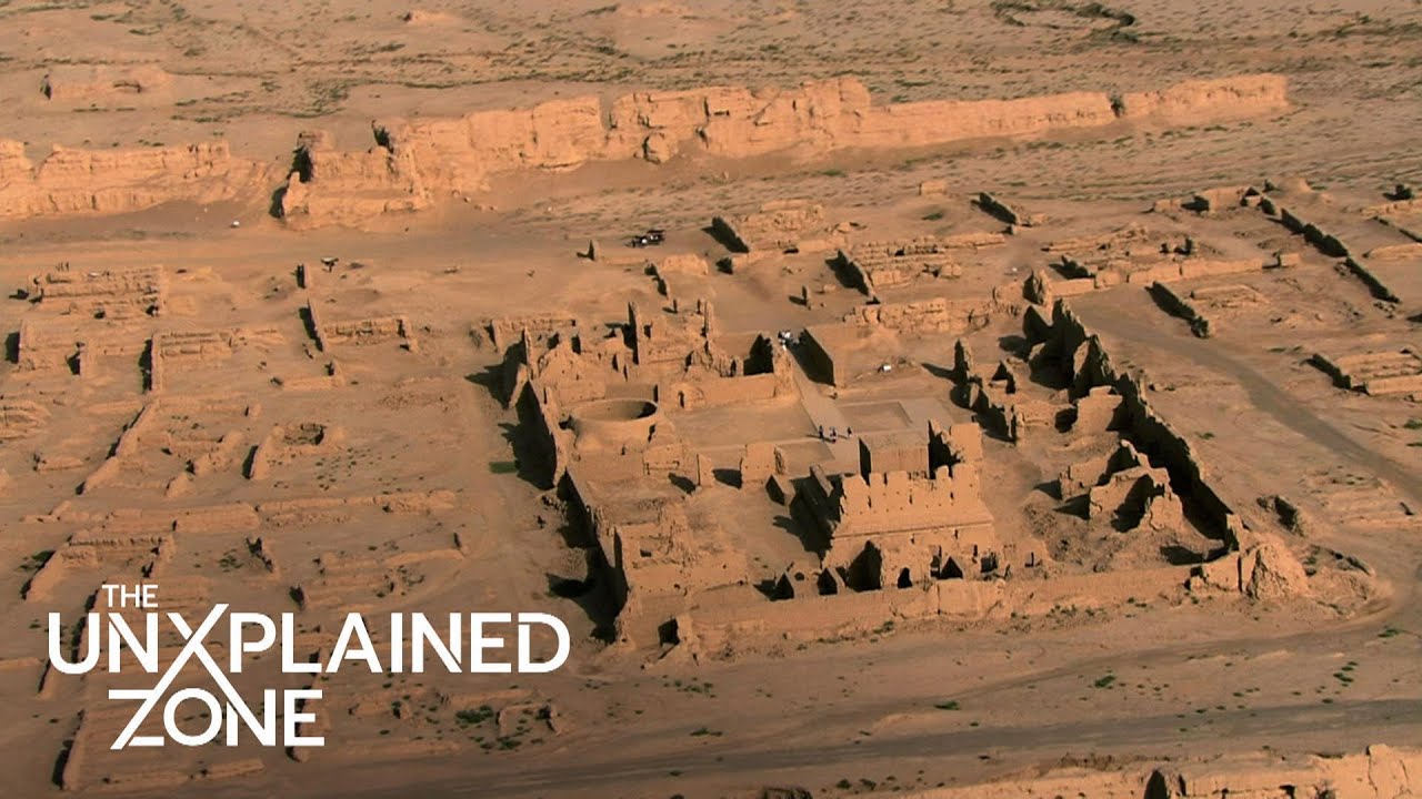 Ancient Aliens: Ancient Mummies in the Chinese Desert | The UnXplained Zone