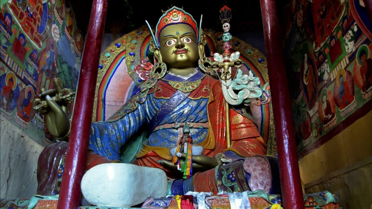 Jetsun Taranatha: Una biografía del Gran Maestro Padmasambhava, de acuerdo al estilo de India.