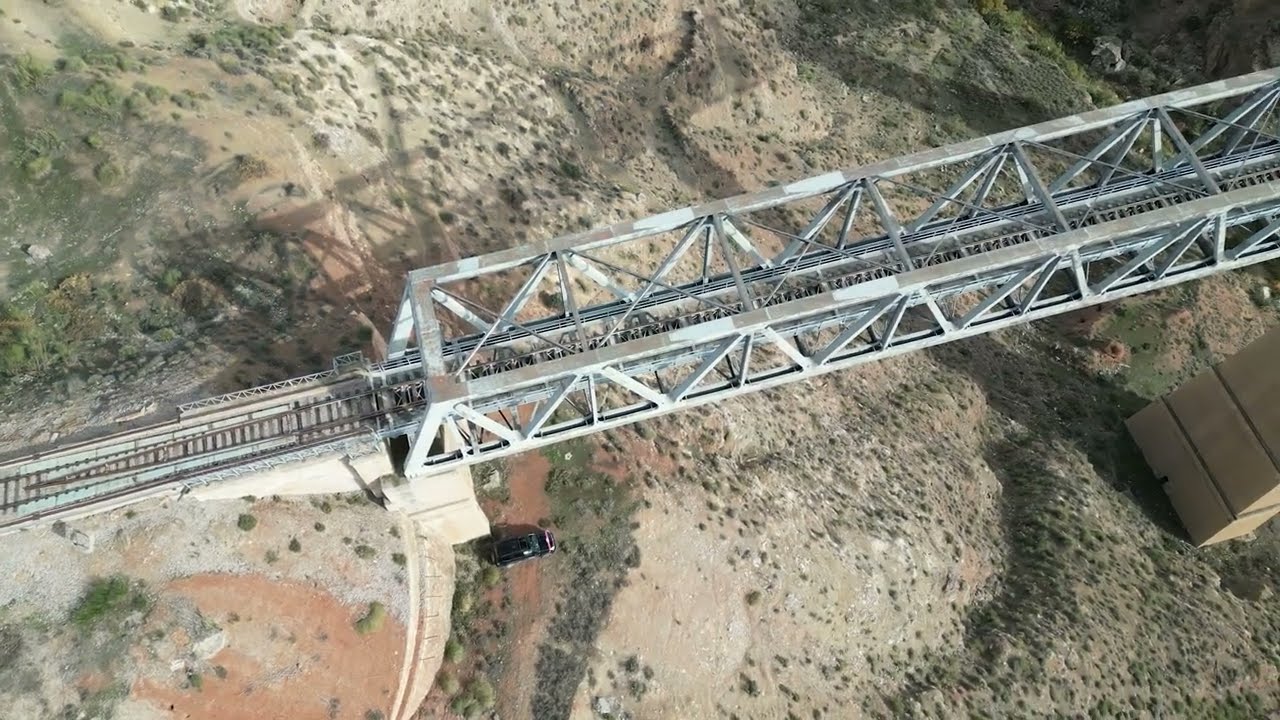 Puente de hierro sobre el arroyo Salado. Sierra M&aacute;gina. Tierra de Colores (11.12.23)