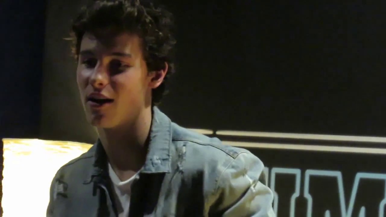 Shawn Mendes Illuminate Toronto - VIP Q&A