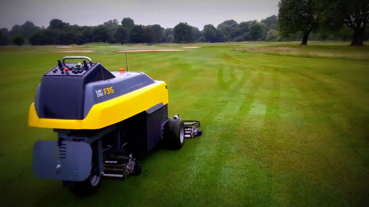 TURFLYNX F315 fairway robot at Royal Mid-Surrey Golf Club