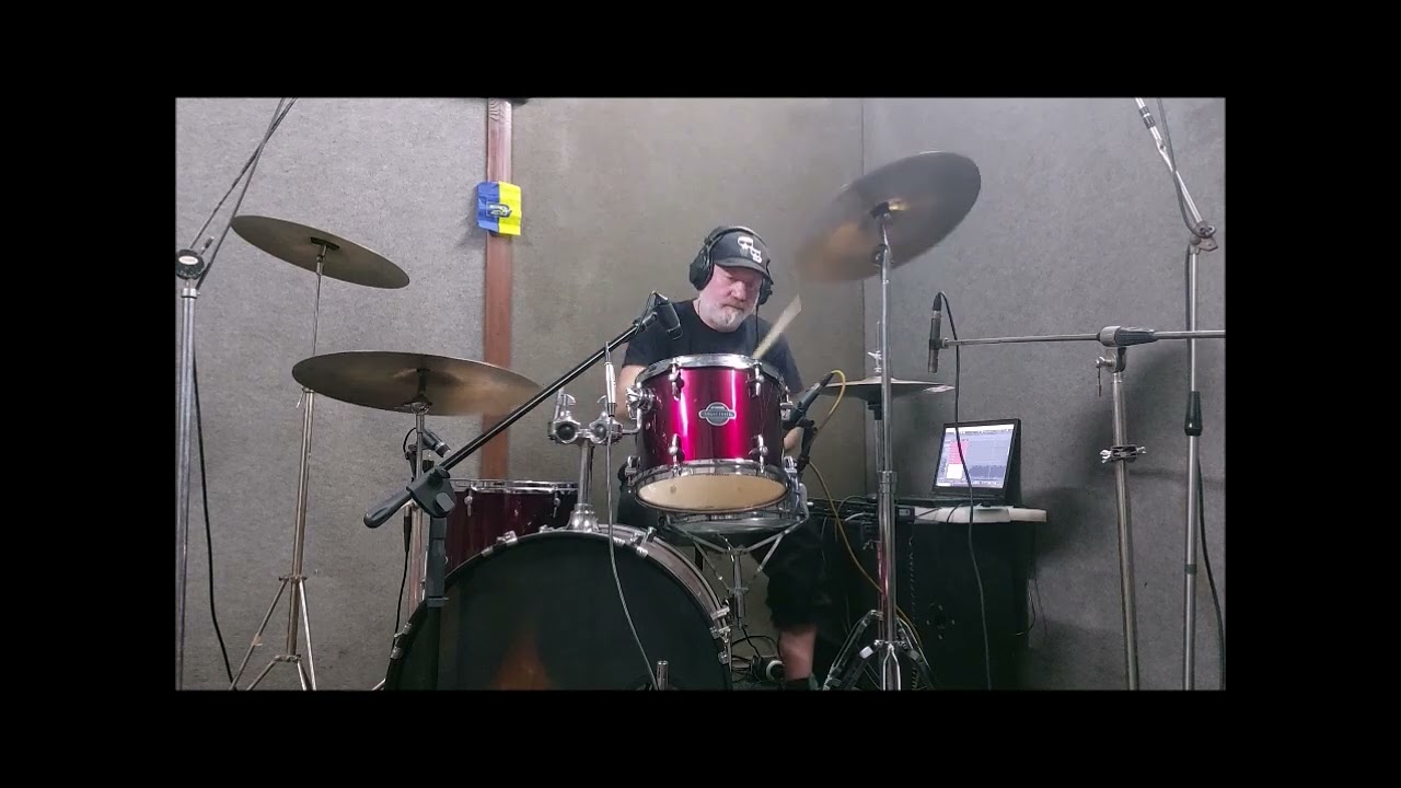 Drumsheff play cover for Pink Floyd