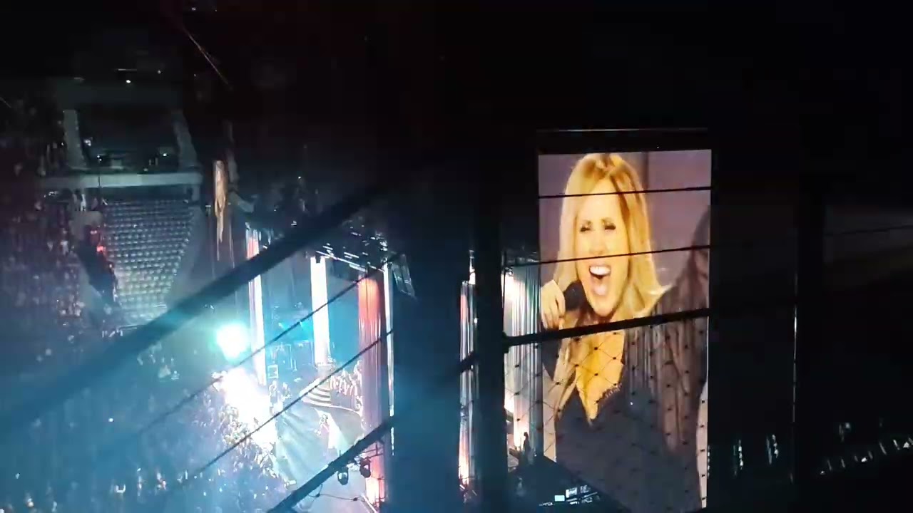 Concert Lara Fabian , titre : Humana