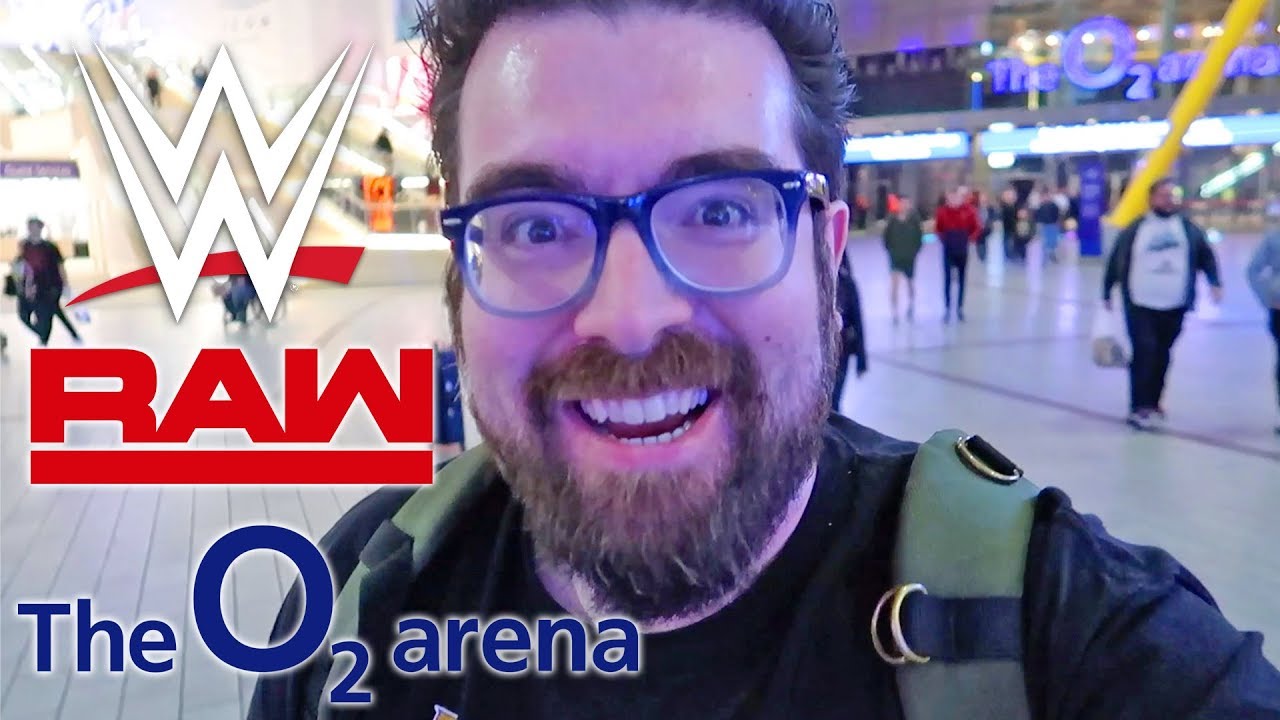 My first time at WWE Raw | WWE Live in London at The o2 Arena May 2019 Vlog