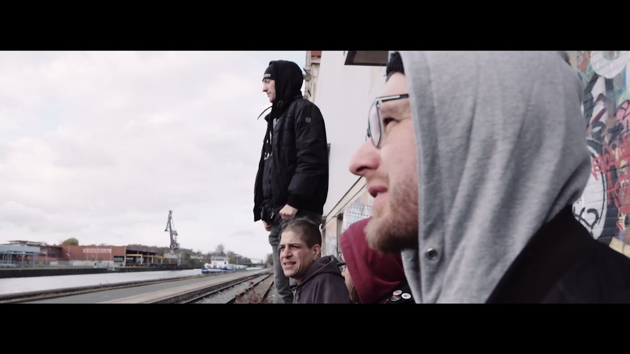 Alarmsignal - Revolutionary Action (Official Video) - Aggressive Punk Produktionen