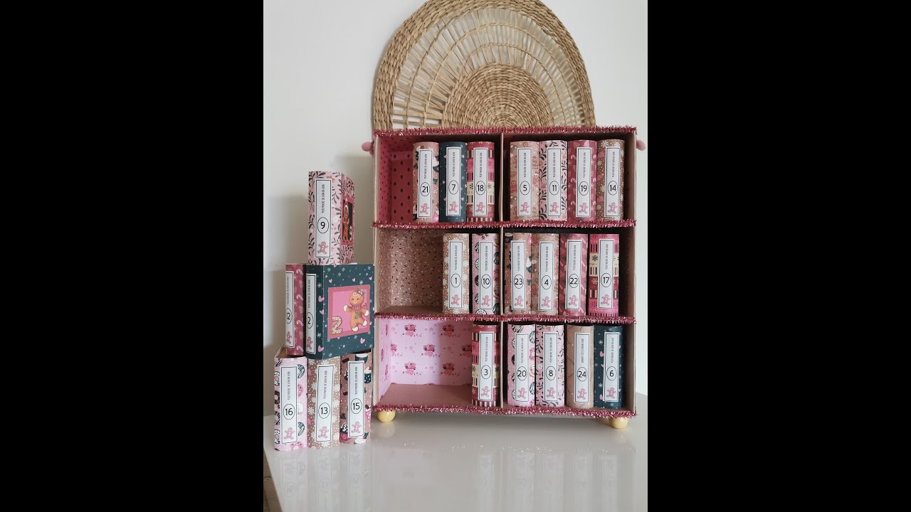 Calendrier de l'avent bibliothèque (case étagère)