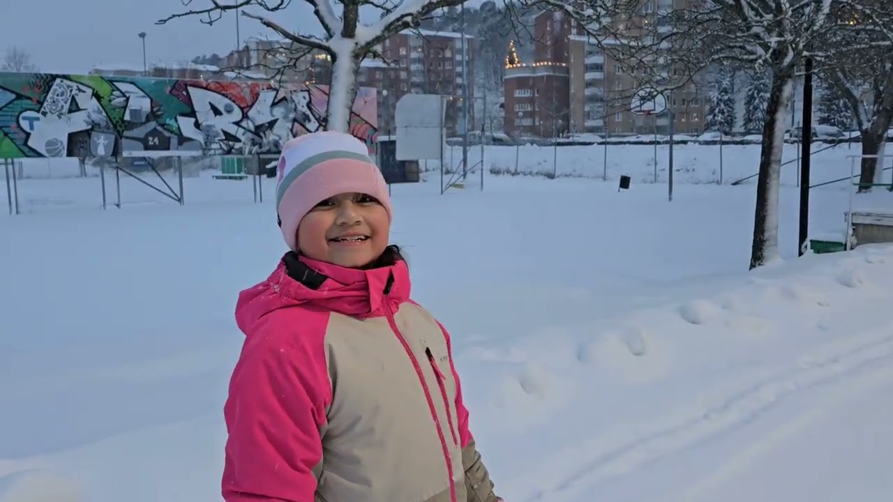 PROMENAD OCH LEK I SNÖN. (3 JANUARI 2026)