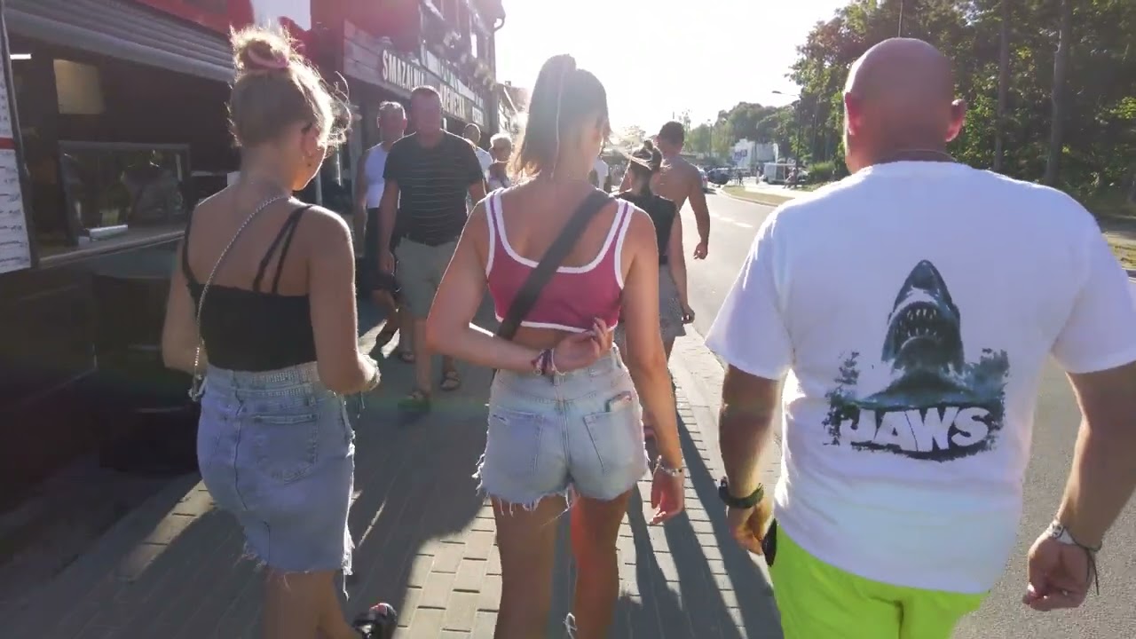 Rekordowa frekwencja w Karwi! Tłumy turystów [4k]
