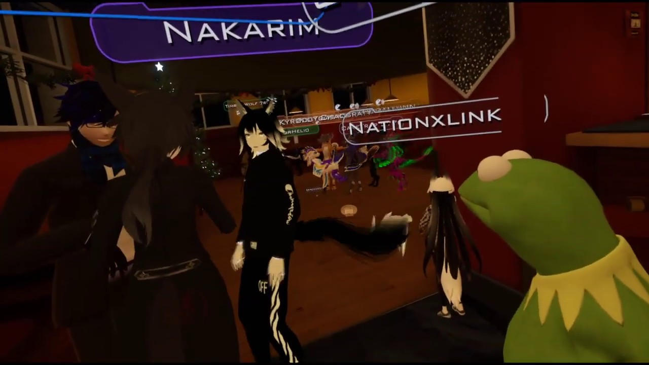 Avali adventures in VRChat