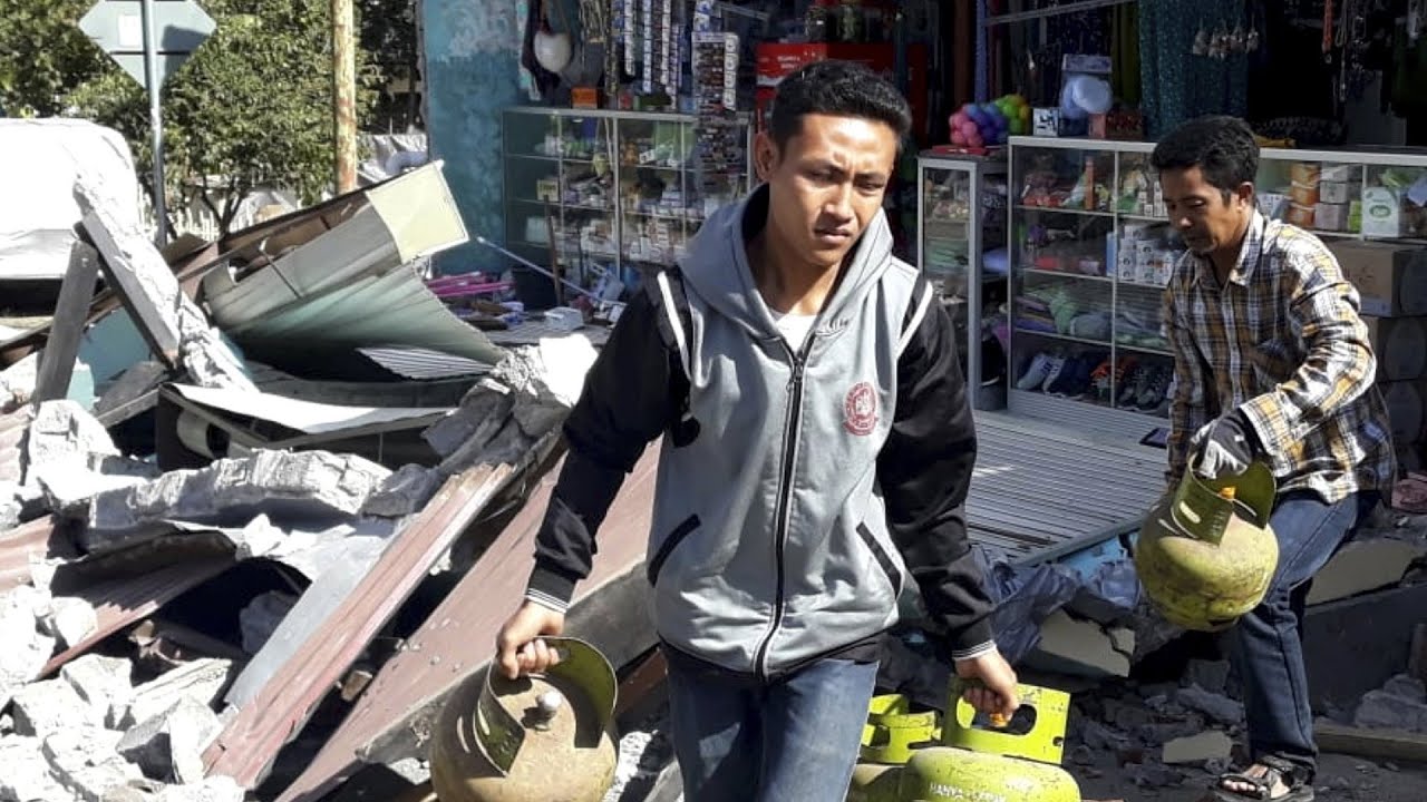 Indonesien: Mindestens 142 Tote nach Erdbeben | DER SPIEGEL