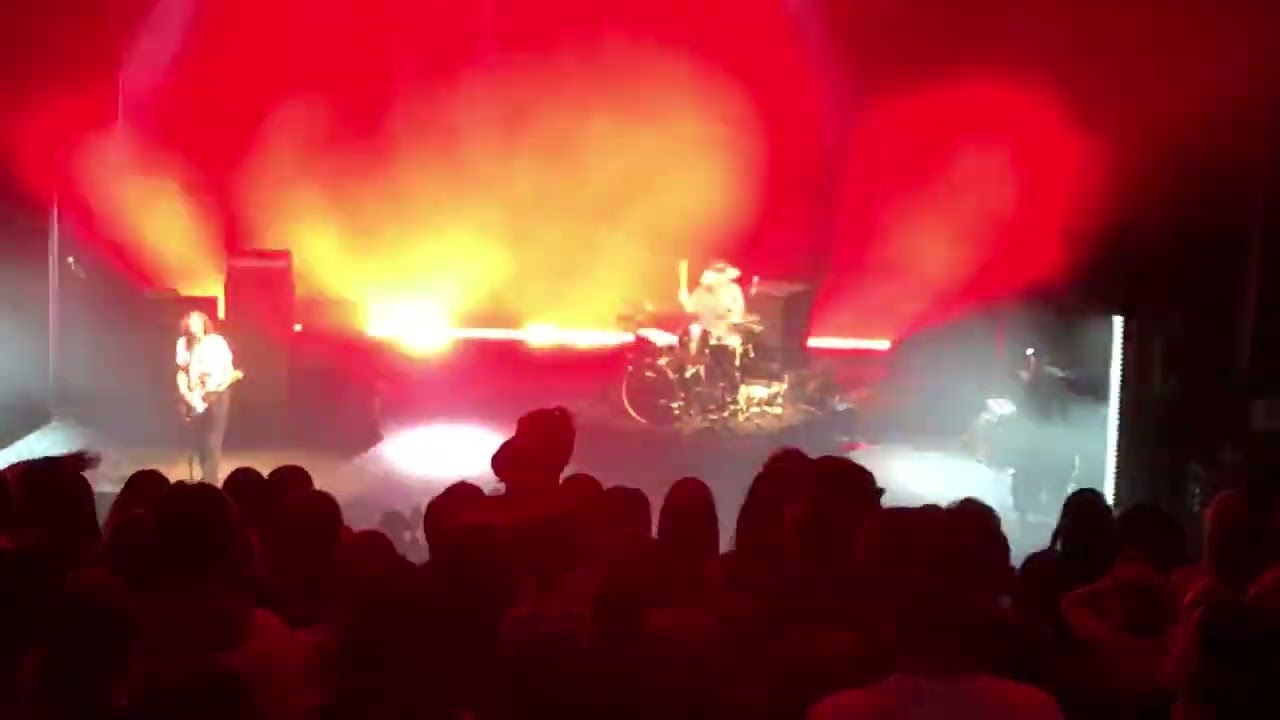 Can’t Have Them - Hockey Dad live @ The Enmore Theatre