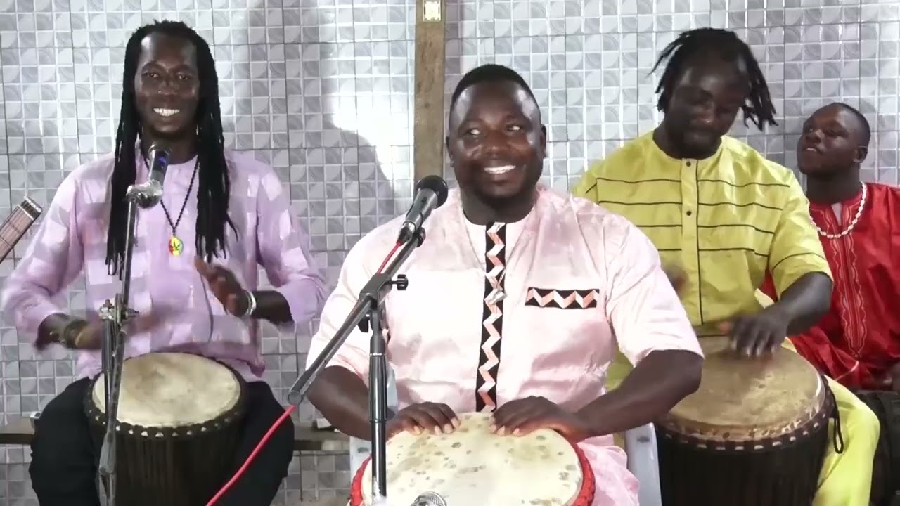 Chefari Dundun | Sidiki Dembélé Ensemble Live Performance | West African Percussion from Abobo