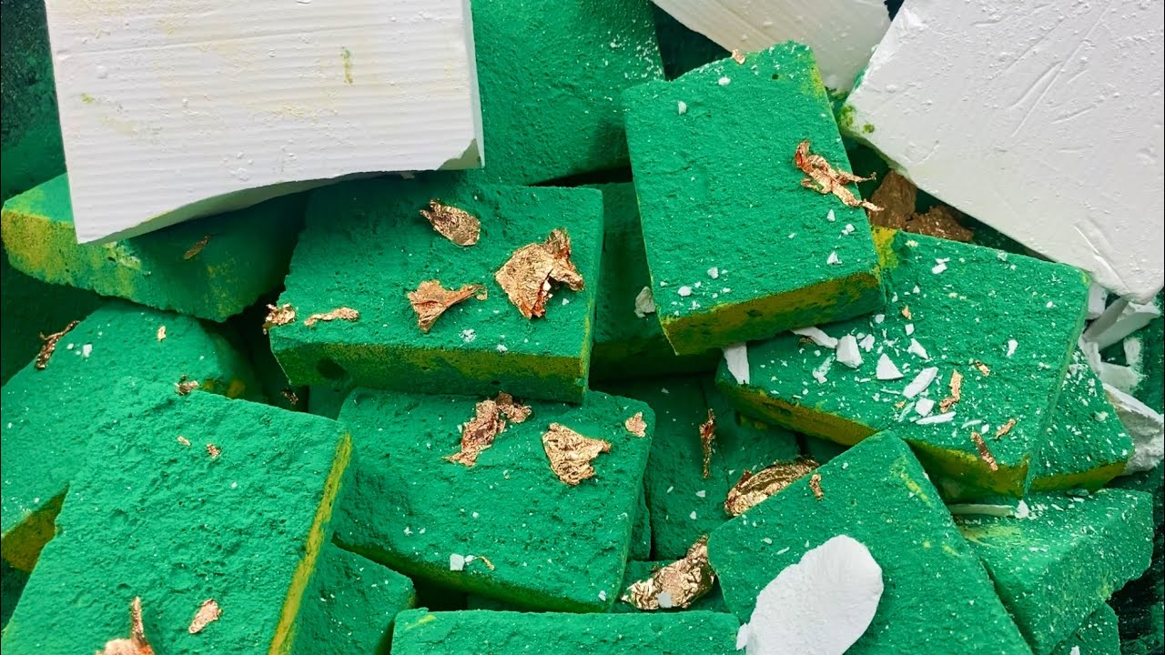 CRUNCHY GREEN GYM CHALK CRUSH